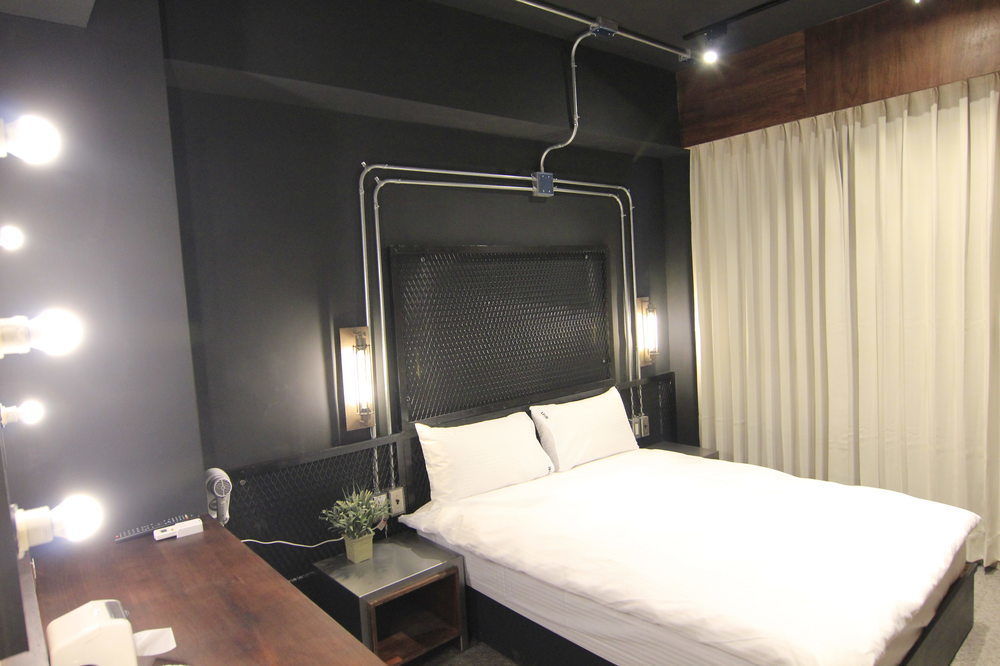 Loft Hostel Fengjia Taichung Luaran gambar