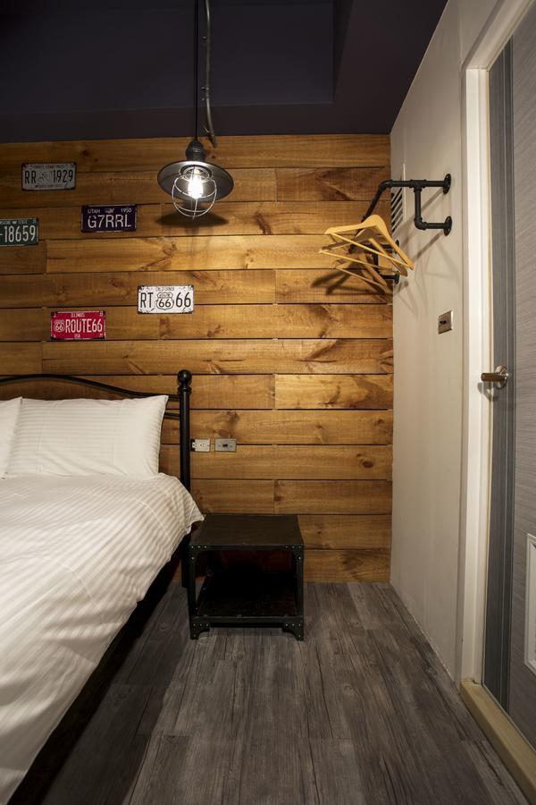 Loft Hostel Fengjia Taichung Luaran gambar