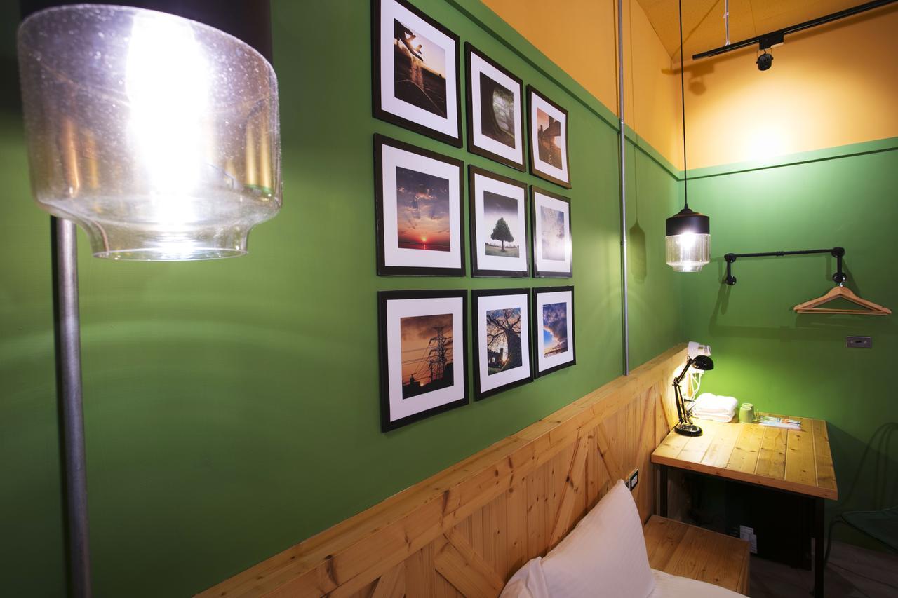 Loft Hostel Fengjia Taichung Luaran gambar