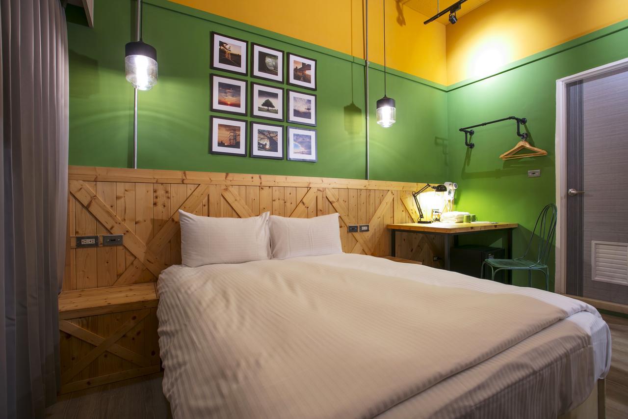 Loft Hostel Fengjia Taichung Luaran gambar