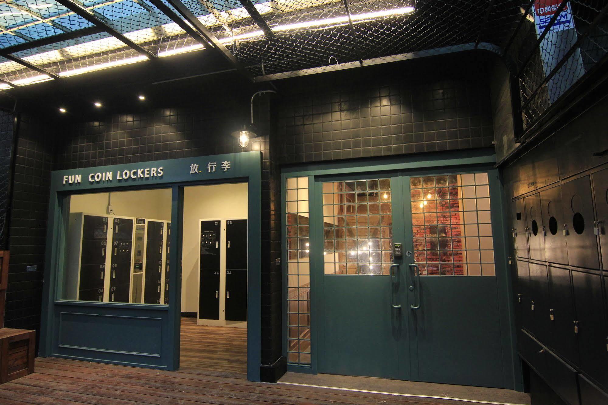 Loft Hostel Fengjia Taichung Luaran gambar
