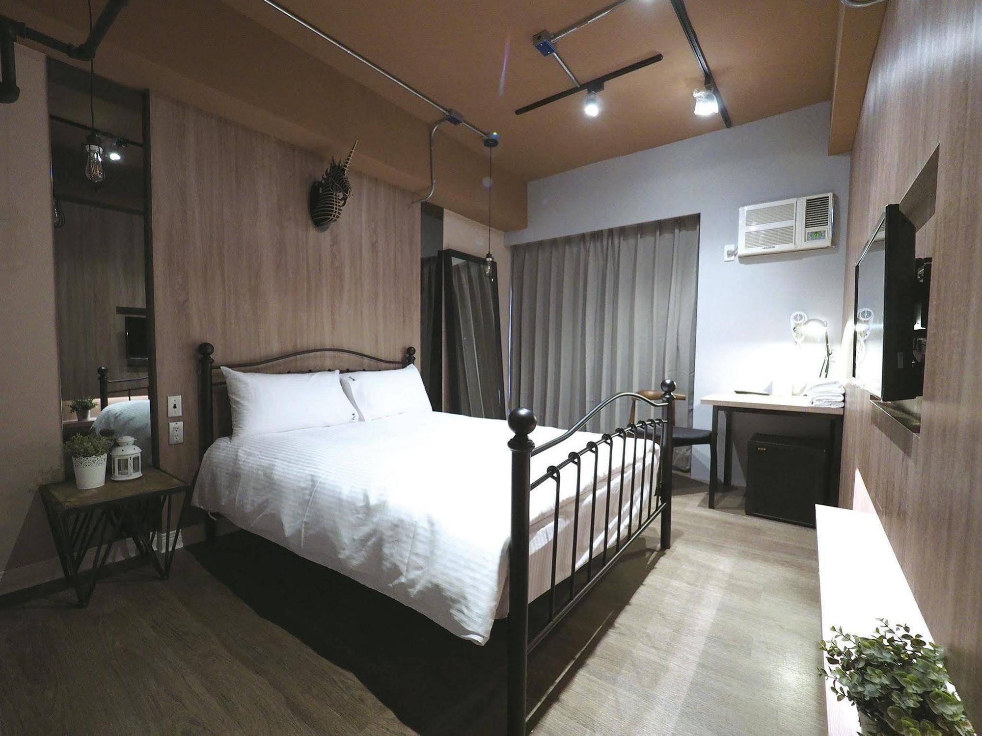 Loft Hostel Fengjia Taichung Luaran gambar