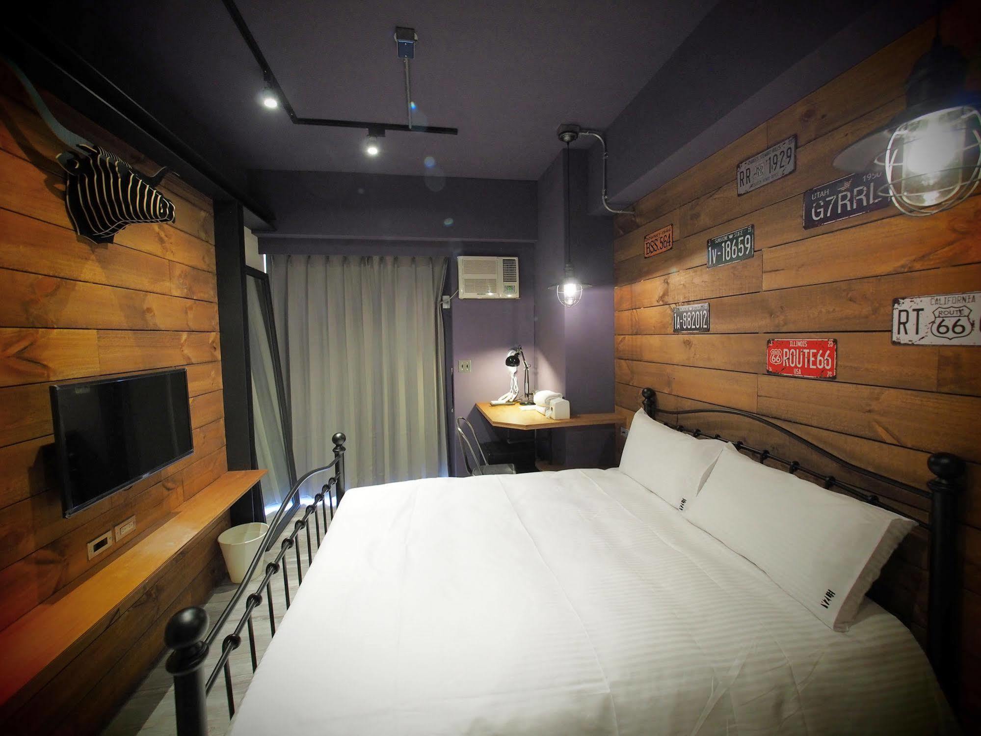 Loft Hostel Fengjia Taichung Luaran gambar