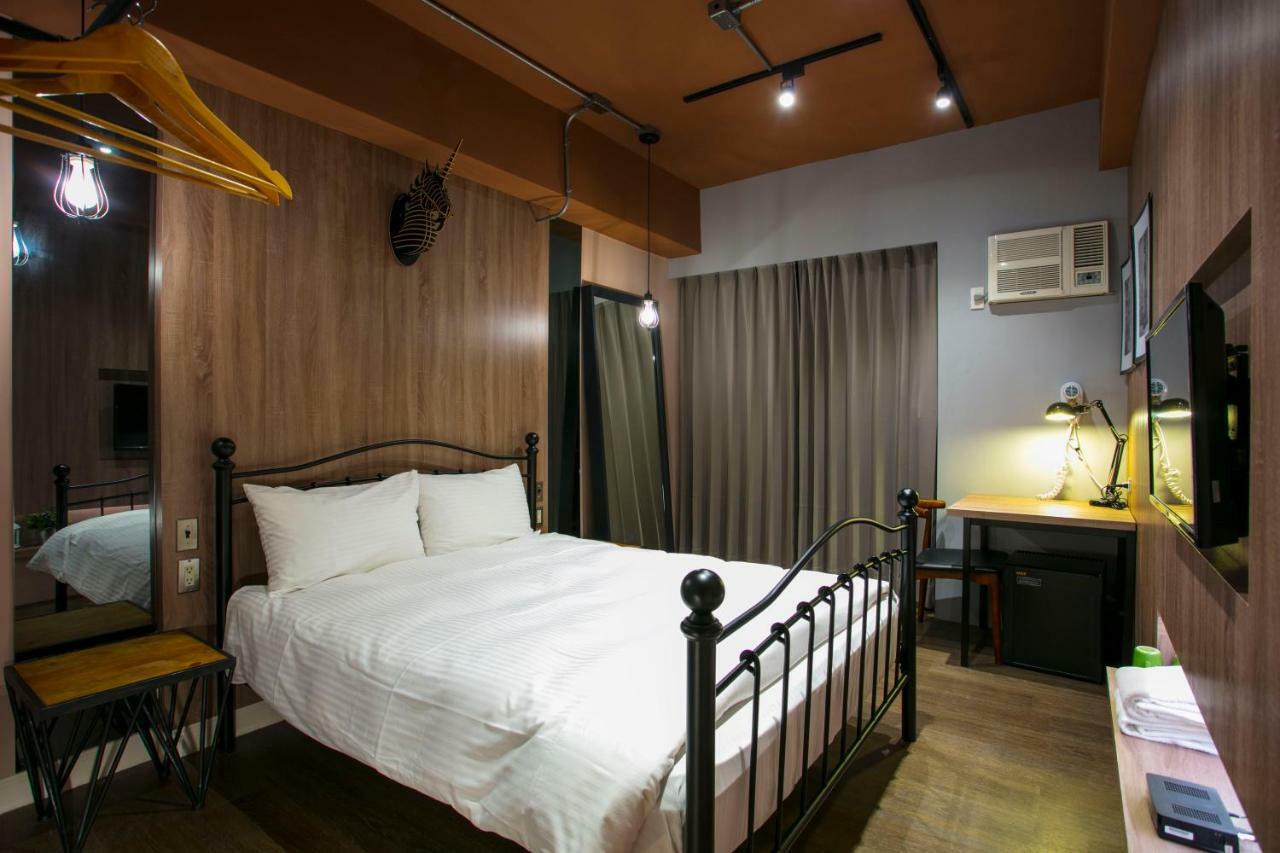 Loft Hostel Fengjia Taichung Luaran gambar